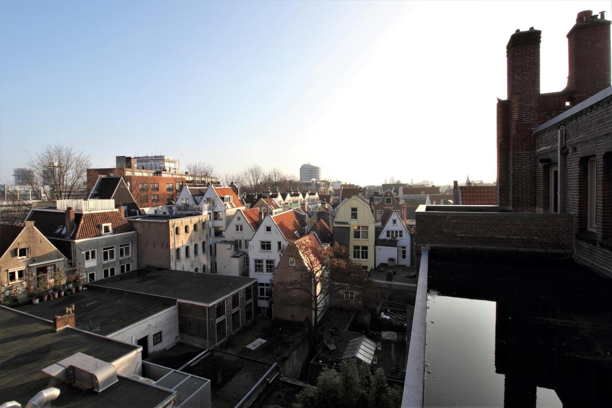 The Bank Hotel Amsterdam Ruang foto