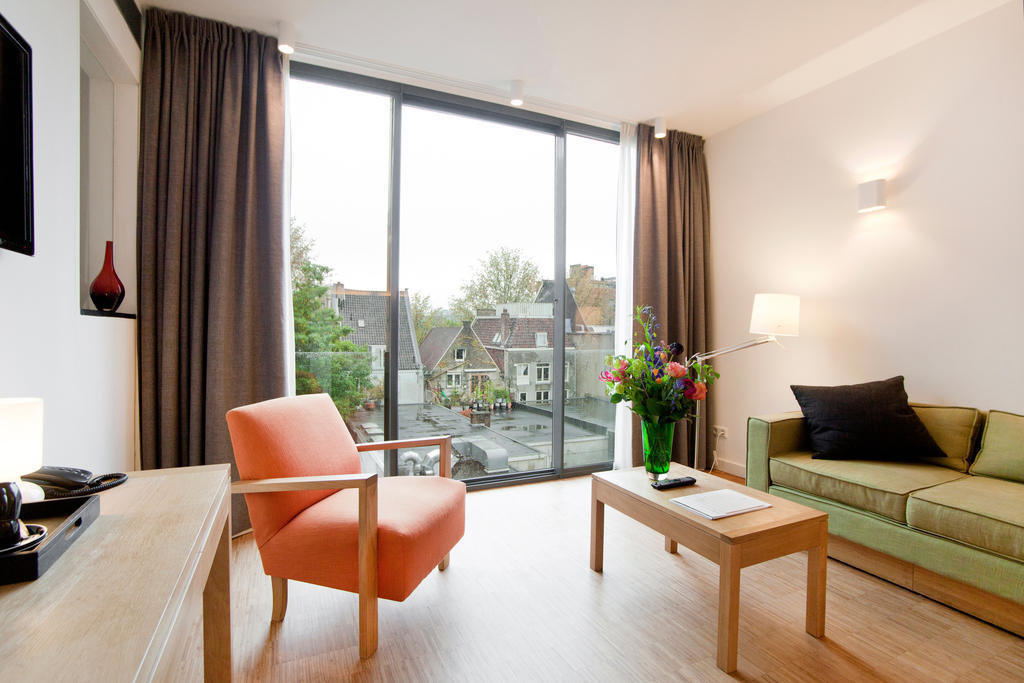 The Bank Hotel Amsterdam Ruang foto