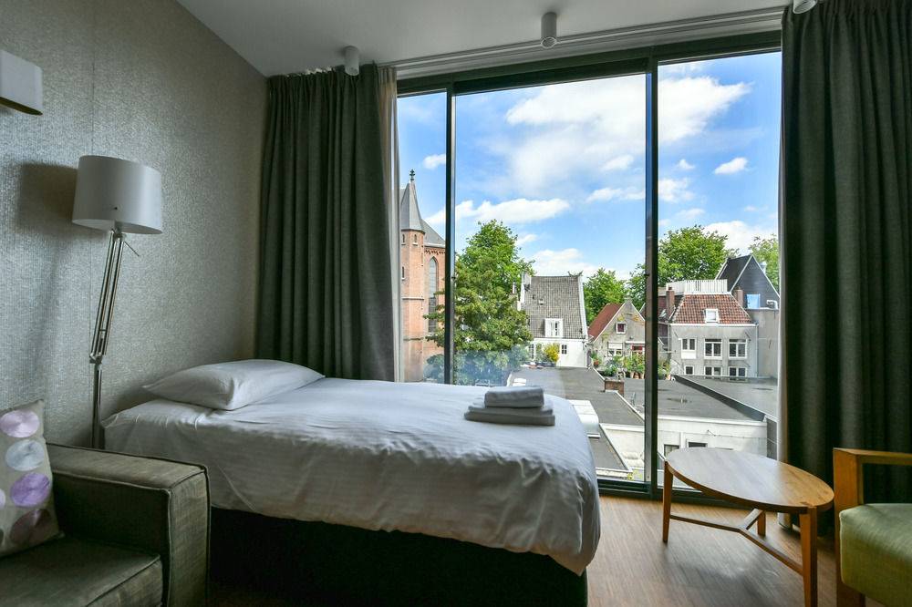 The Bank Hotel Amsterdam Bagian luar foto