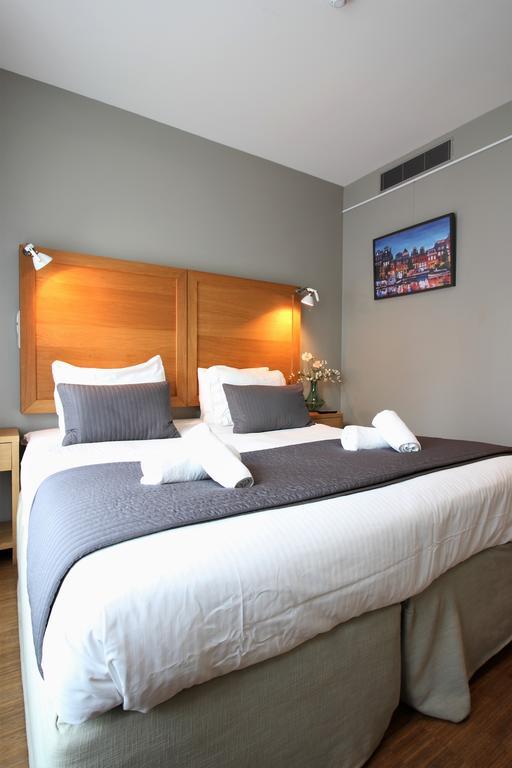 The Bank Hotel Amsterdam Bagian luar foto