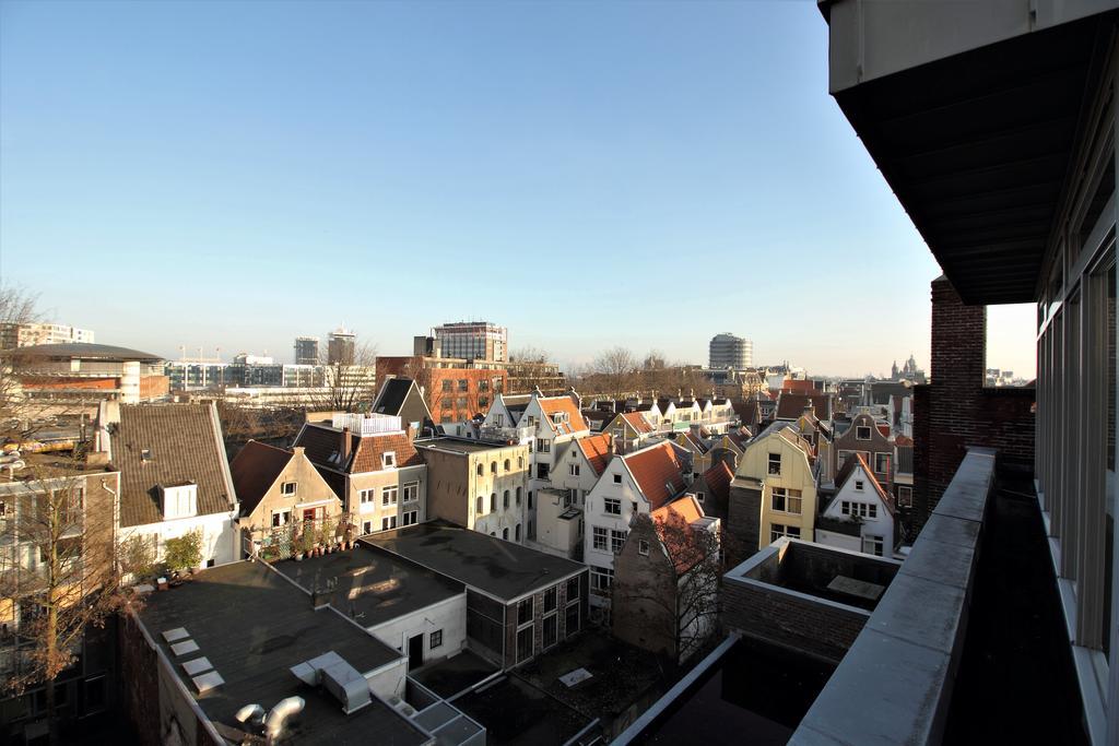 The Bank Hotel Amsterdam Bagian luar foto
