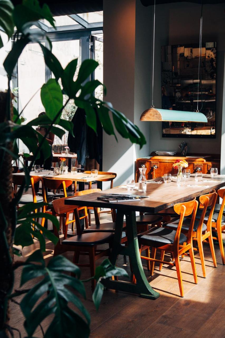 The Bank Hotel Amsterdam Bagian luar foto
